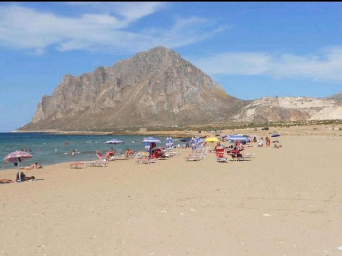 Вилла Casa Vacanze Dorotea Вальдериче Экстерьер фото